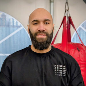 Lewis Oakford — personal trainer and competitive boxer at BLAST Fit, Ealing